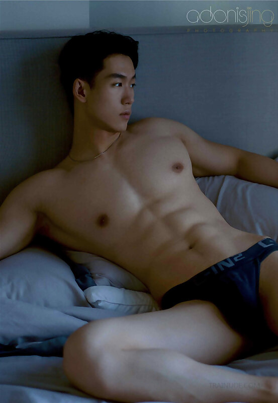 Next Image >>