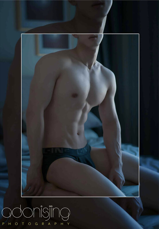 Next Image >>