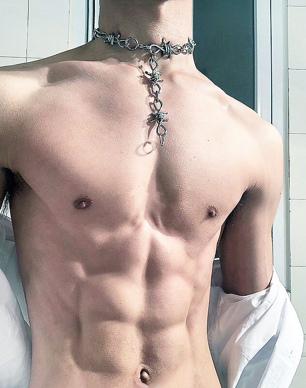 Next Image >>