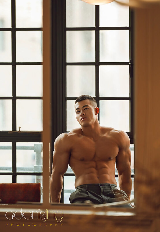 Next Image >>