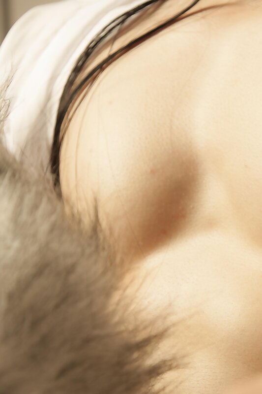 Next Image >>