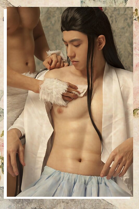 Next Image >>