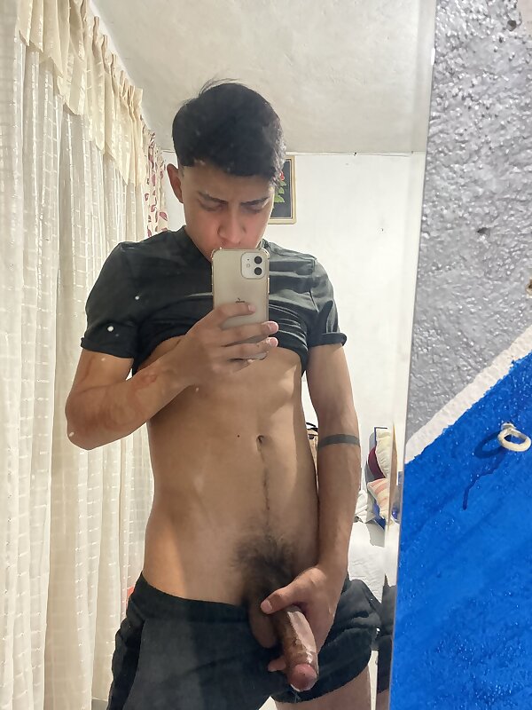 Next Image >>