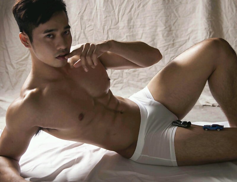 Next Image >>