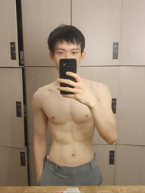 Next Image >>