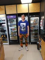 Next Image >>