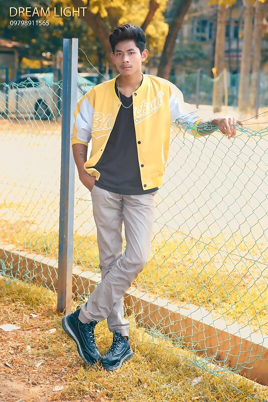 Next Image >>
