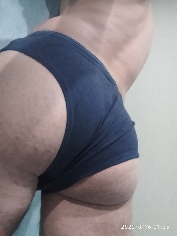 Next Image >>