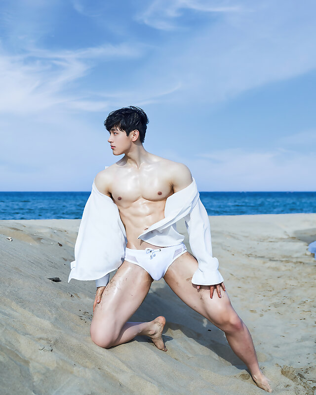 Next Image >>