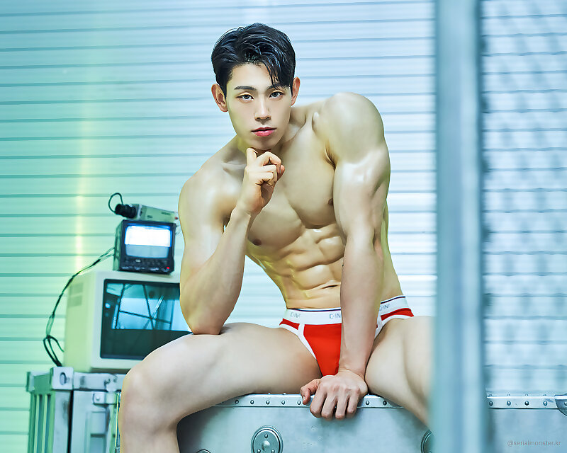Next Image >>