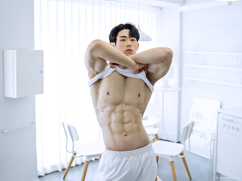 Next Image >>