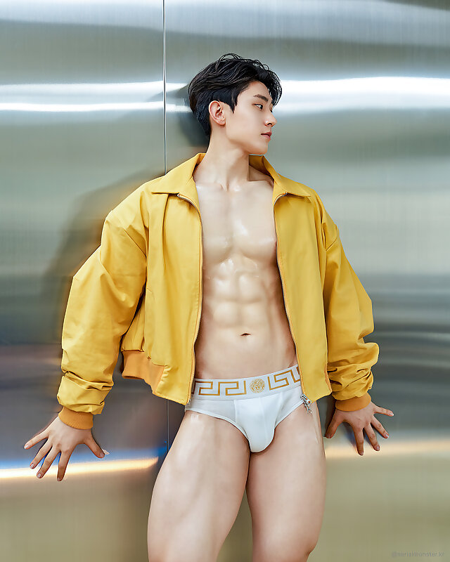 Next Image >>