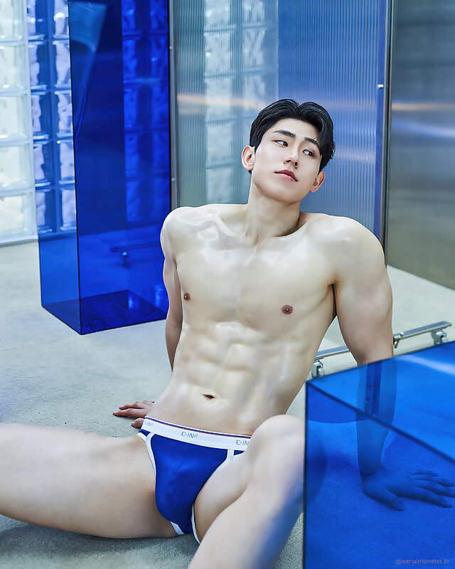 Next Image >>