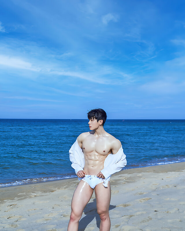Next Image >>
