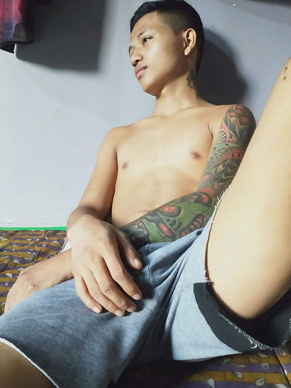 Next Image >>