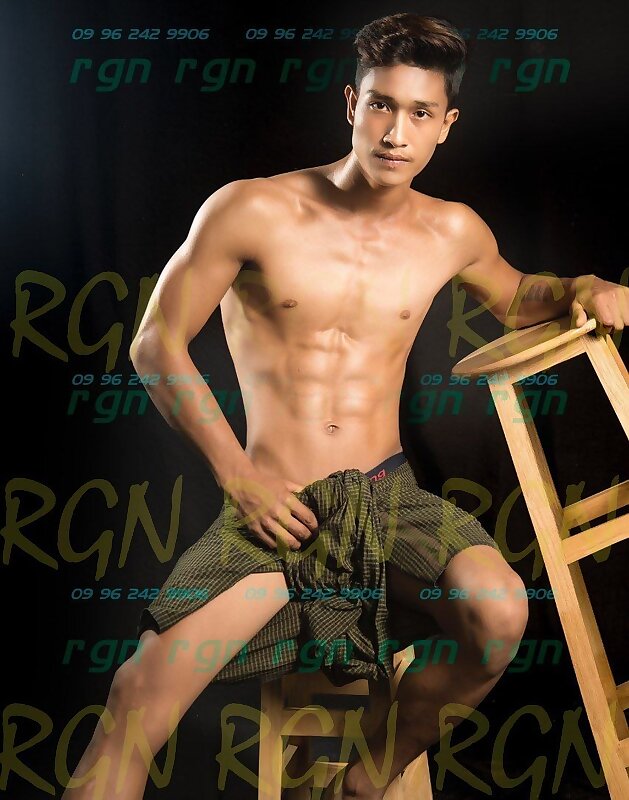Next Image >>