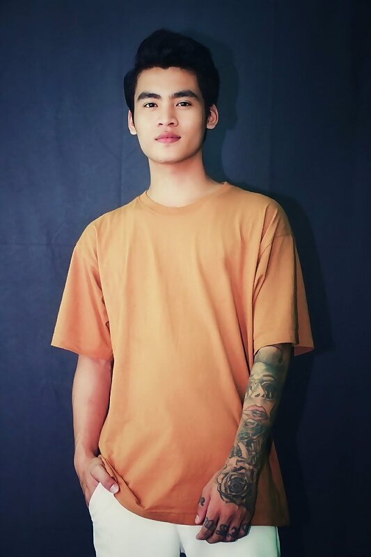 Next Image >>