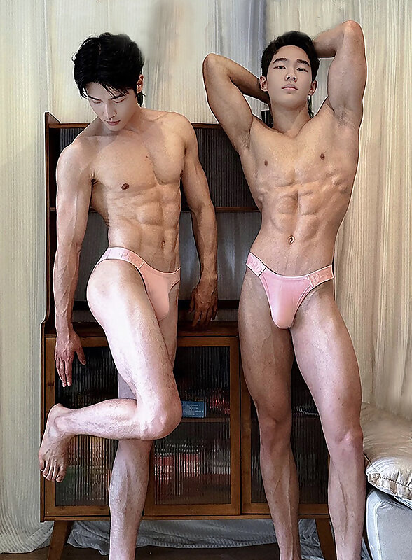 Next Image >>