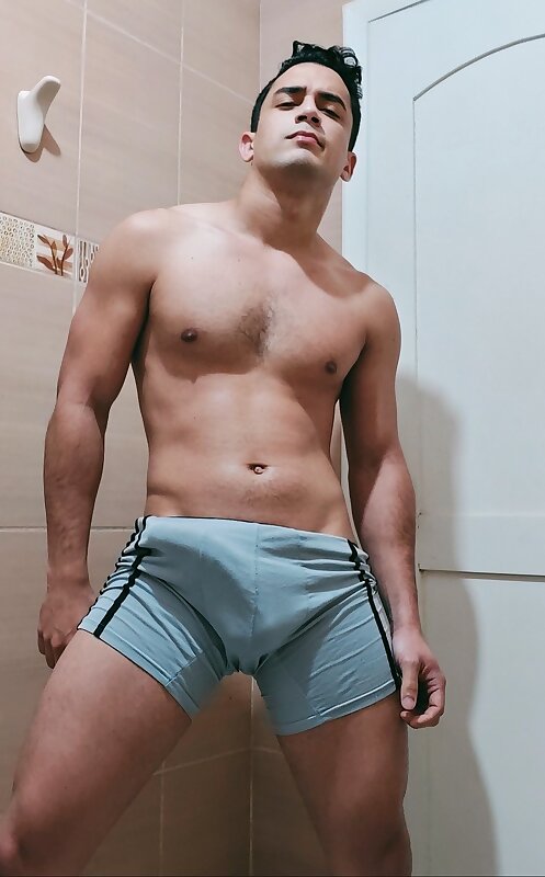 Next Image >>
