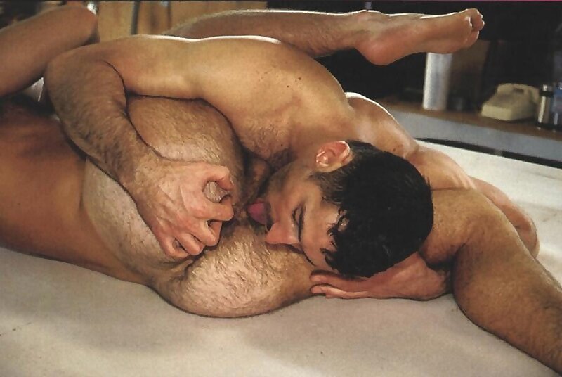 Next Image >>