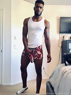 Marshall Price - photo 1 - BoyFriendTV.com