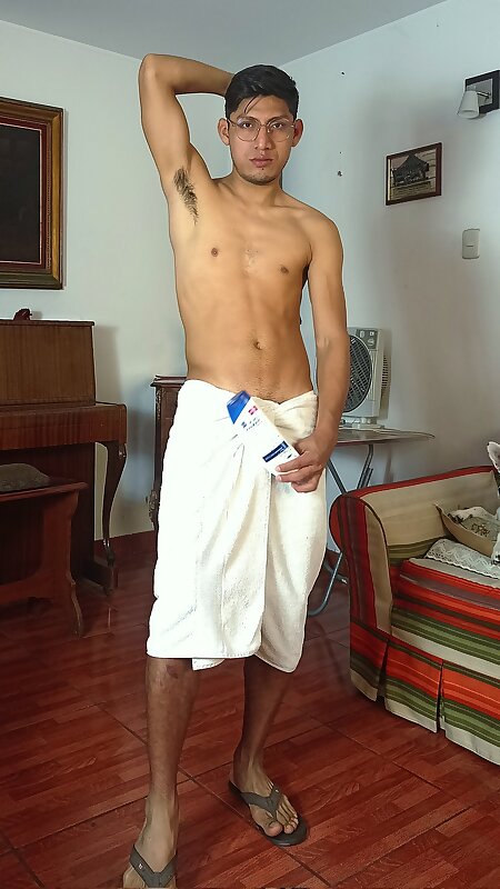 Next Image >>