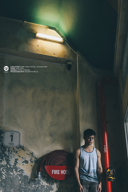 Next Image >>