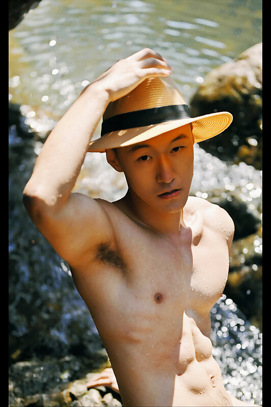 Next Image >>