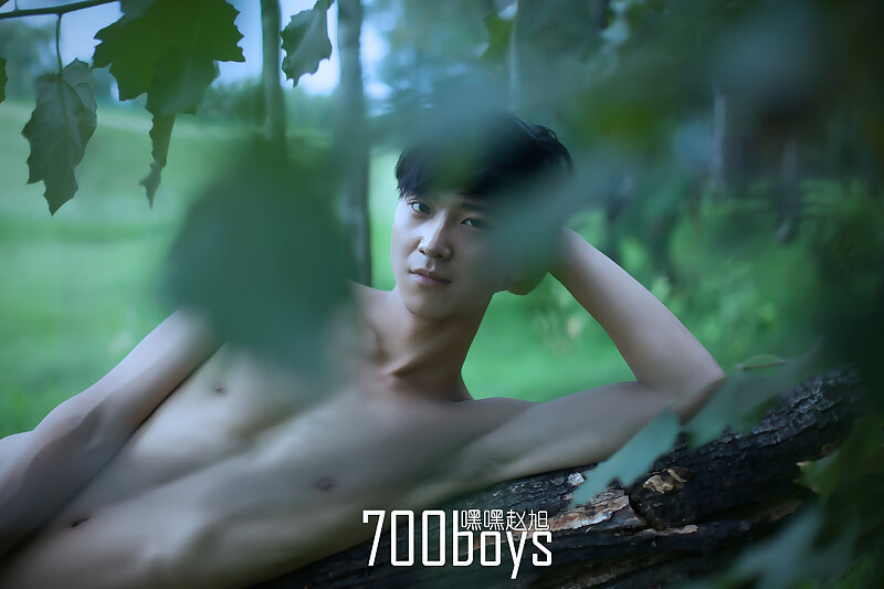 Next Image >>