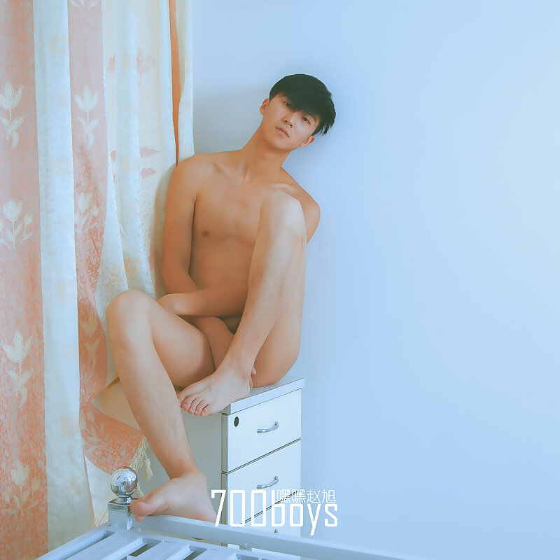 Next Image >>