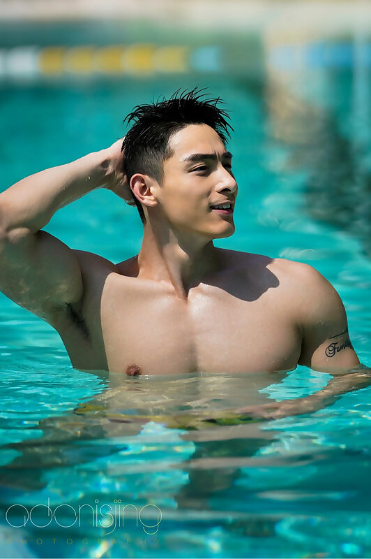 Next Image >>