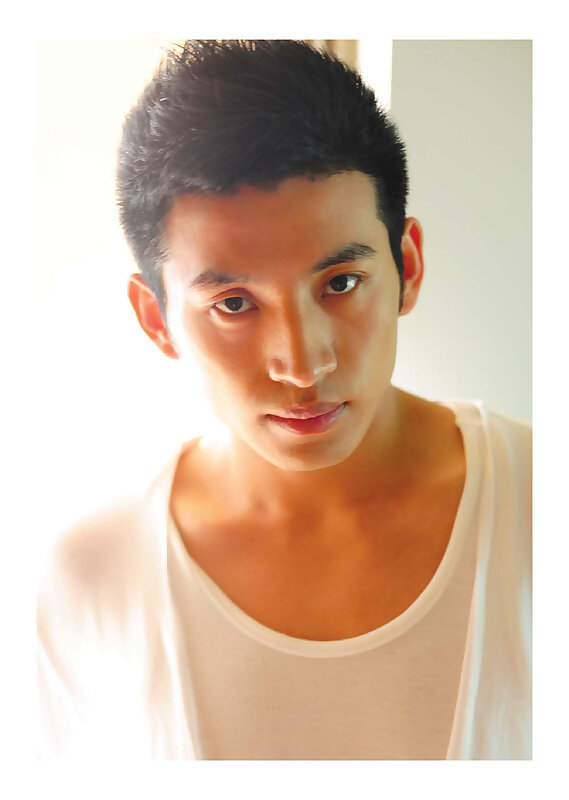 Next Image >>