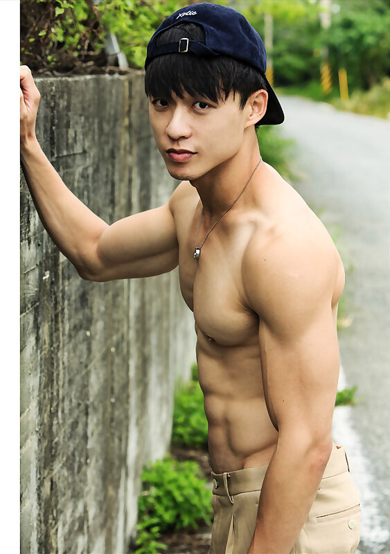 Next Image >>