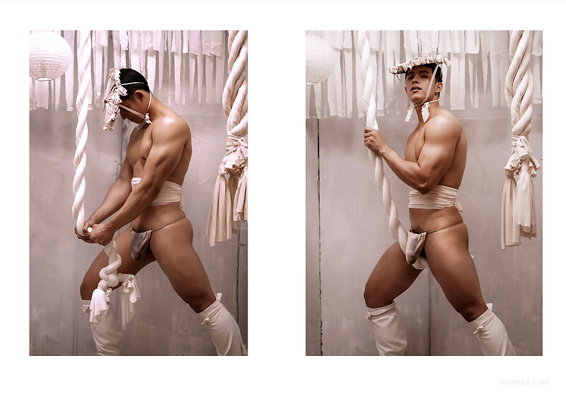 Next Image >>
