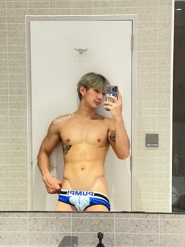 Next Image >>