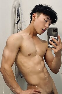 kijiro_bites - BoyFriendTV.com