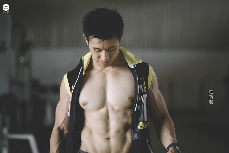 Next Image >>