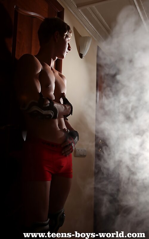 Next Image >>