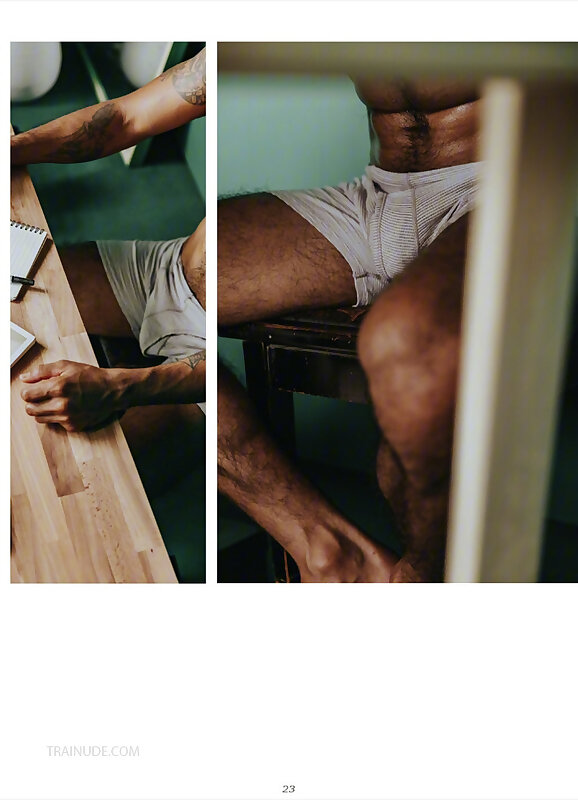 Next Image >>