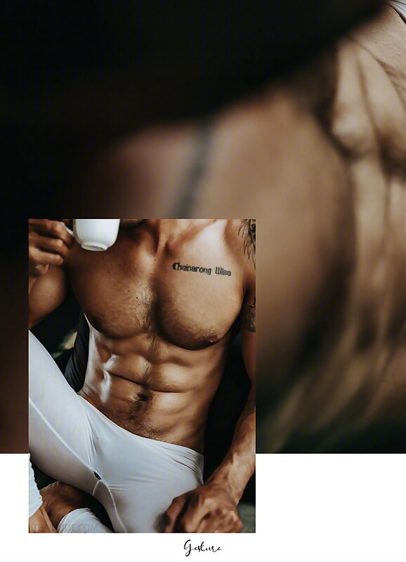 Next Image >>