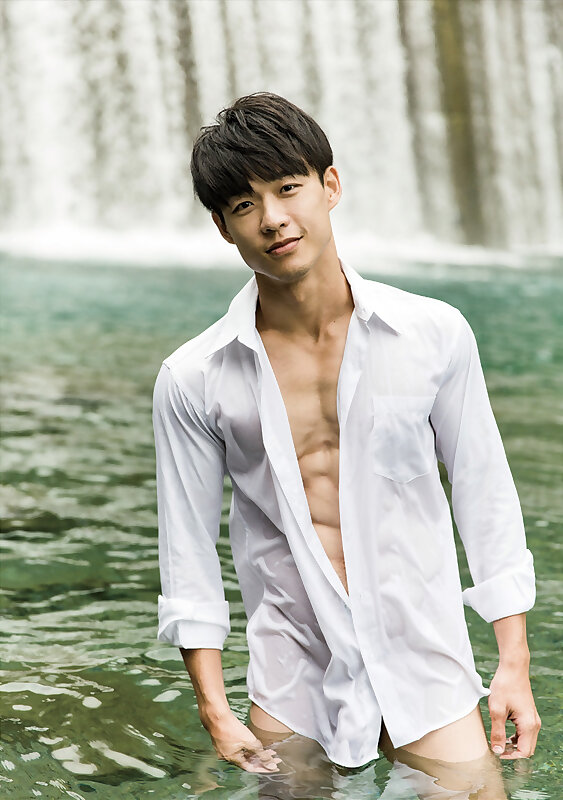 Next Image >>