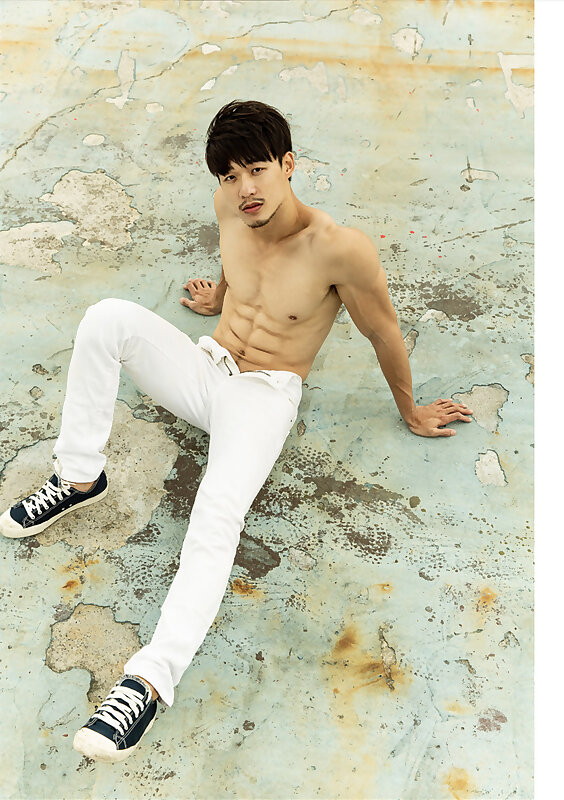 Next Image >>