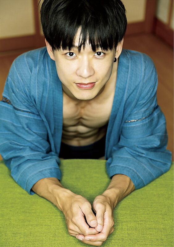 Next Image >>
