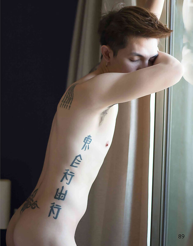 Next Image >>