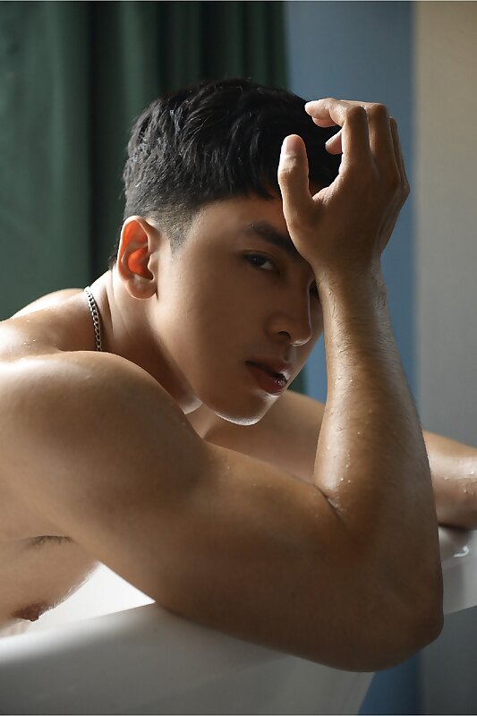 Next Image >>