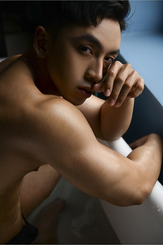 Next Image >>
