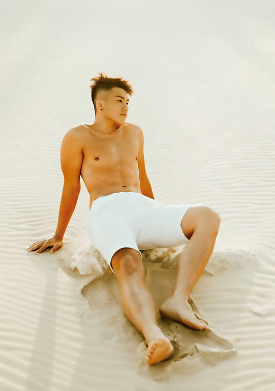 Next Image >>