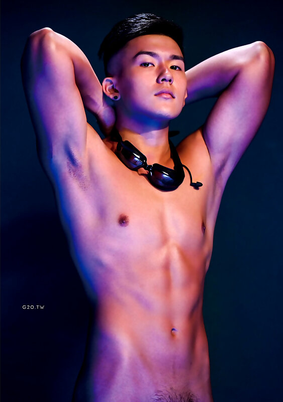 Next Image >>