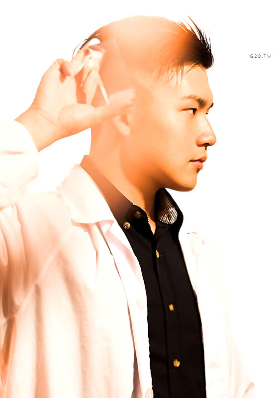 Next Image >>