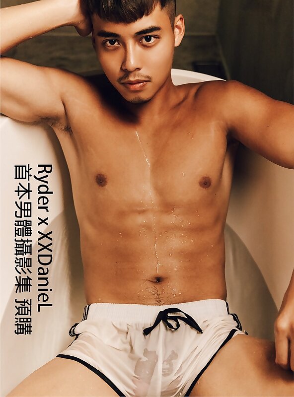 Next Image >>